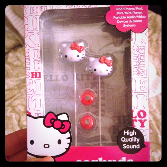 💢SOLD💢 Hello Kitty Earbuds