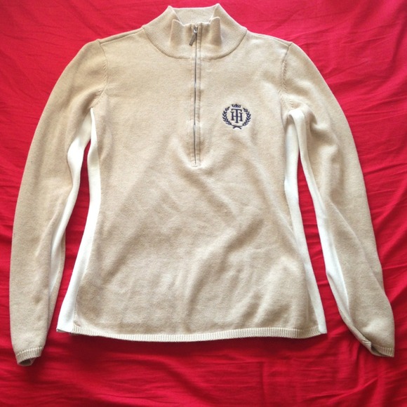 🔵Reduced🔵NWOT sweater size S/P Tommy Hilfiger