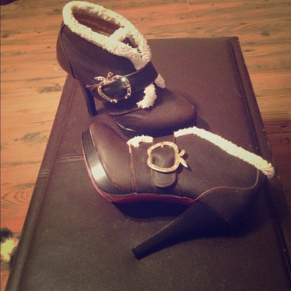 **Reduced**Apple bottoms size 8