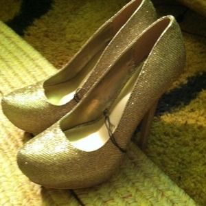 High heels brand new