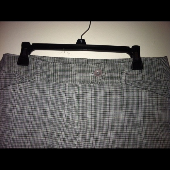 Capris - Picture 2 of 3