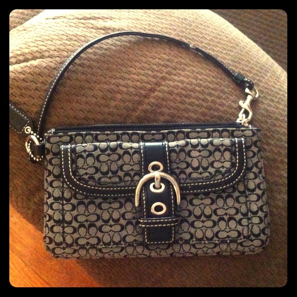 Coach Wristlet and scarf Trade w/Megamomma