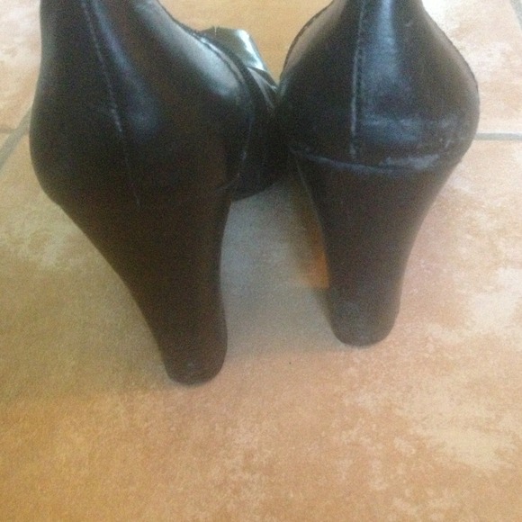 Nine West knee high black boots - Picture 2 of 3