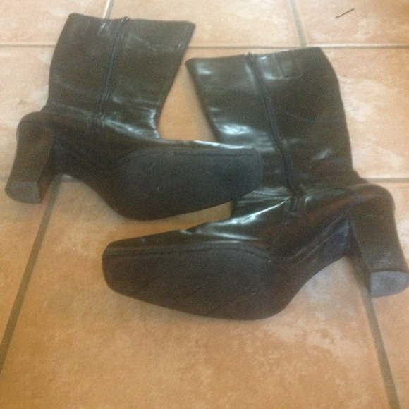 Nine West knee high black boots - Picture 3 of 3