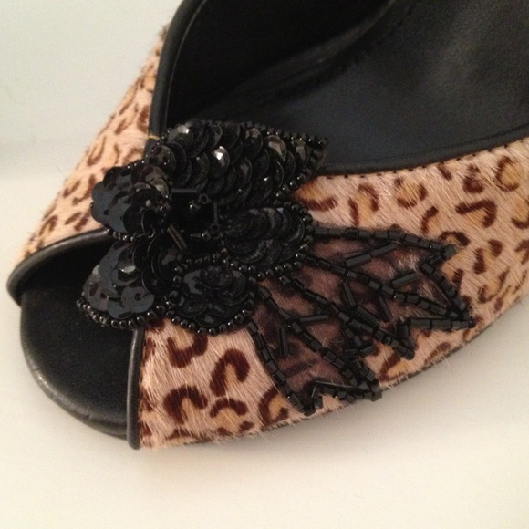 🎀REDUCED🎀Steve Madden "Tweed" Animal Print Heels - Picture 3 of 4