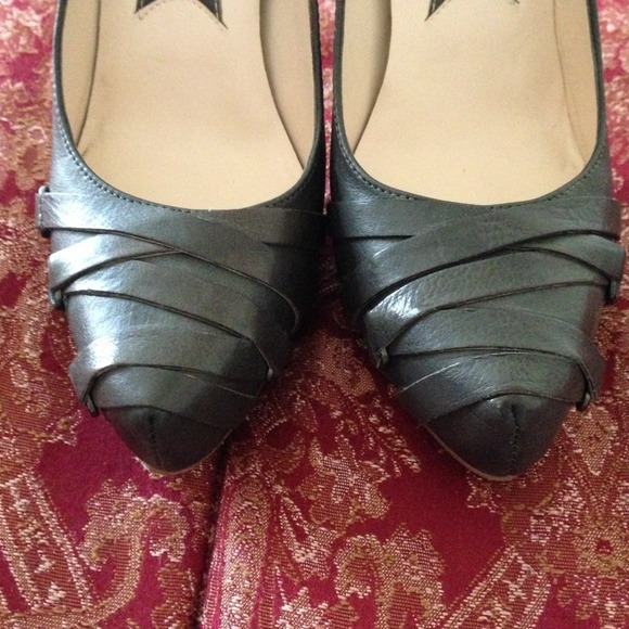 ⚡️SOLD⚡️ to consignment - Picture 4 of 4