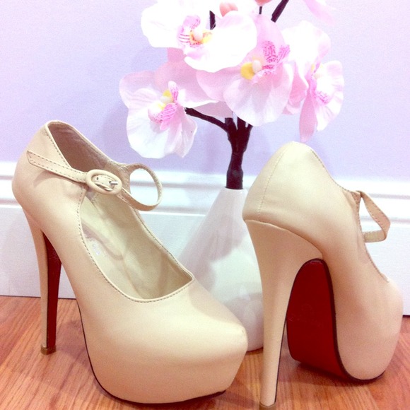 🌟New Red Bottom heels!