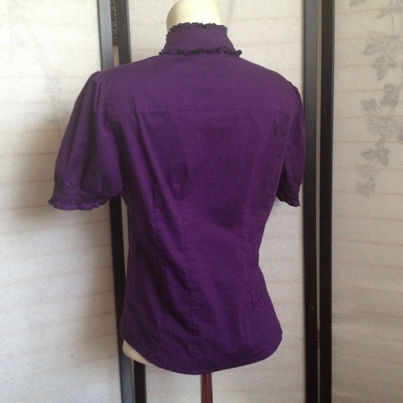 Bebe Ruffle Button Up Top Blouse Large - Picture 3 of 4