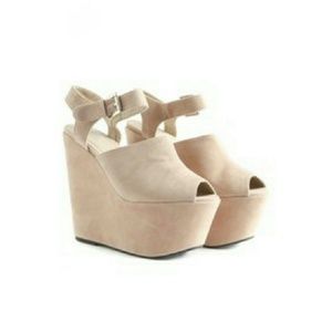 Missguided Bashe Platform Peep Toe Wedges In Nude