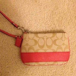 🚫SOLD🚫Coach Wristlet New with Tags