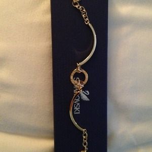 NEW Swarovski  bangle without tags