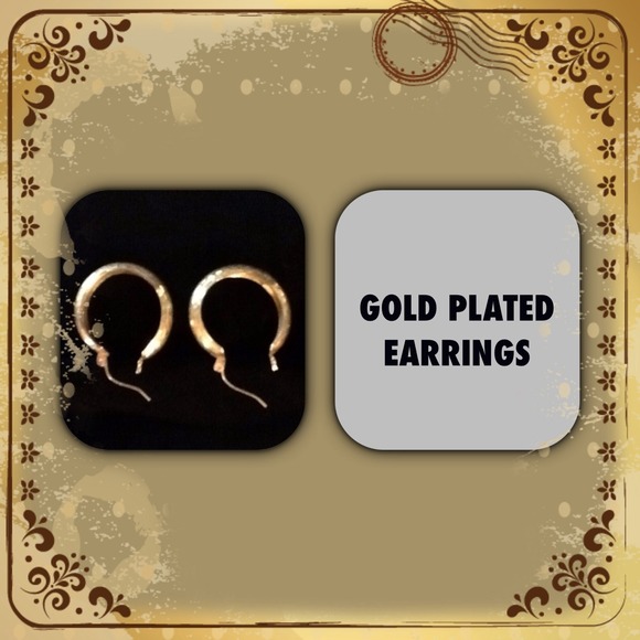 Jewelry - Gold plated earrings