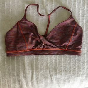 Lululemon sports bra
