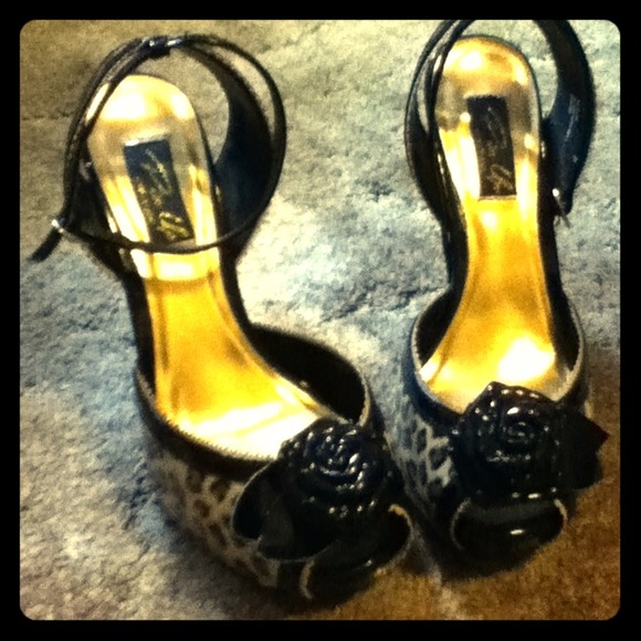 Cheetah Pin-Up Heels