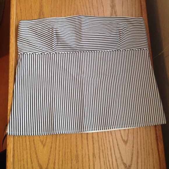 ❗Sold❗J Crew Strapless top. SZ 12.