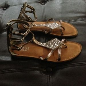 **Reduced**New York and Company Sandals size 8