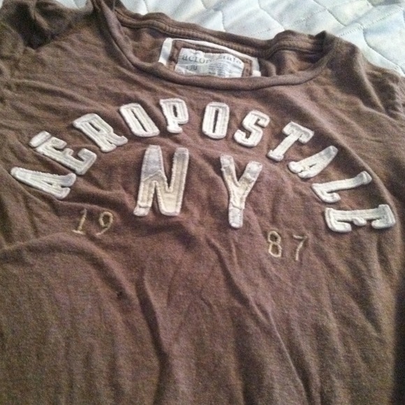 Brown Aeropostale tee