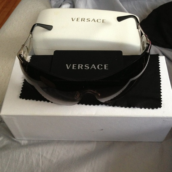 REDUCED!!! Versace Sunglasses W/case & box