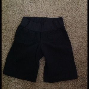 Reserved @Angie46 - maternity shorts & pink top