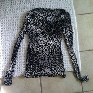 Spandex material cheetah print shirt