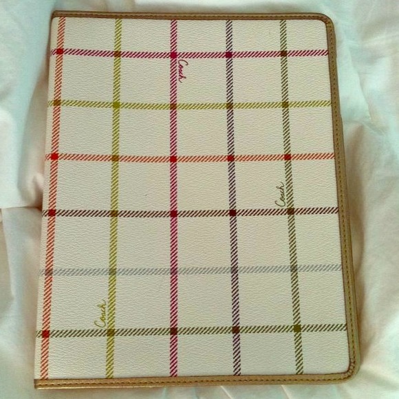 TRADE!!! COACH iPad cover and stand @ytownsen