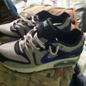 Nike air max youth size 7 woman size 9/9.5
