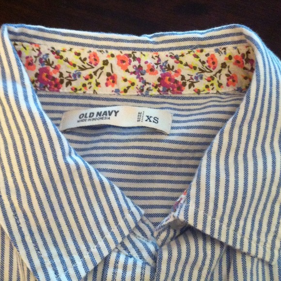 Blue and white stripped Old Navy button down - Picture 2 of 2