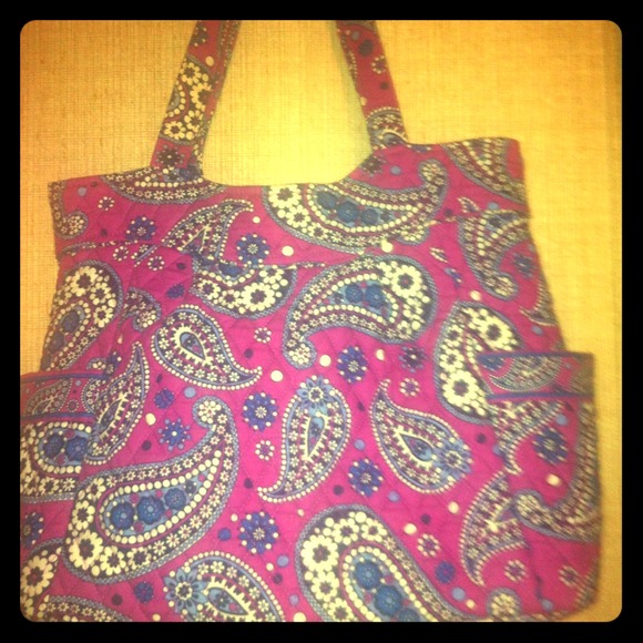 Vera Bradley-Go Around Tote in Boysenberry