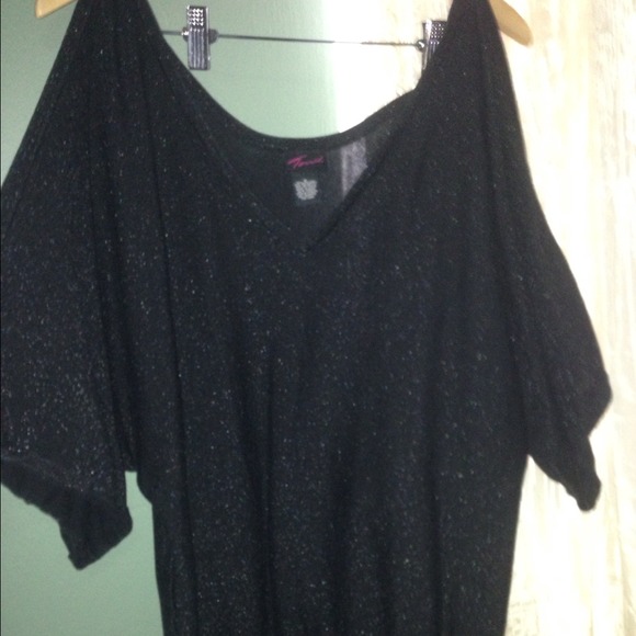 torrid Tops - 🚫SOLD IN BUNDLE🚫Torrid open shoulder top