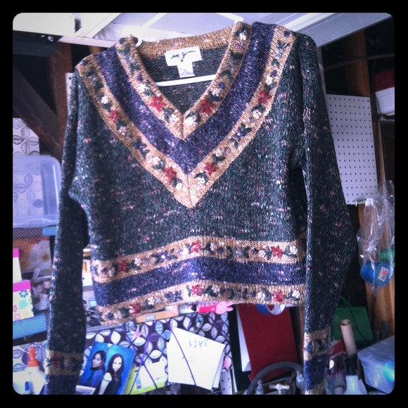 Sold! Vintage cropped sweater