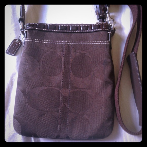 Dark brown Cross Body Bag💚Price Reduced