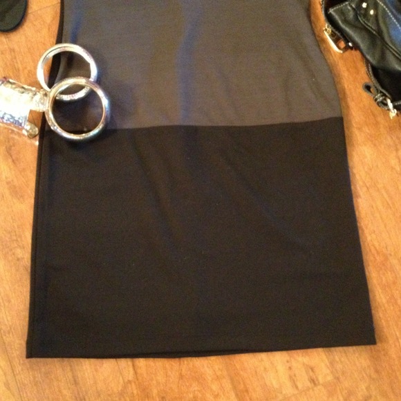 Color block dress - Picture 3 of 4
