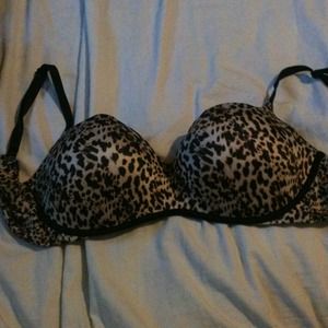 Victoria's Secret knockout push up bra in cheetah