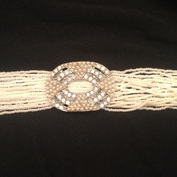 White, beaded choker - Picture 1 of 2