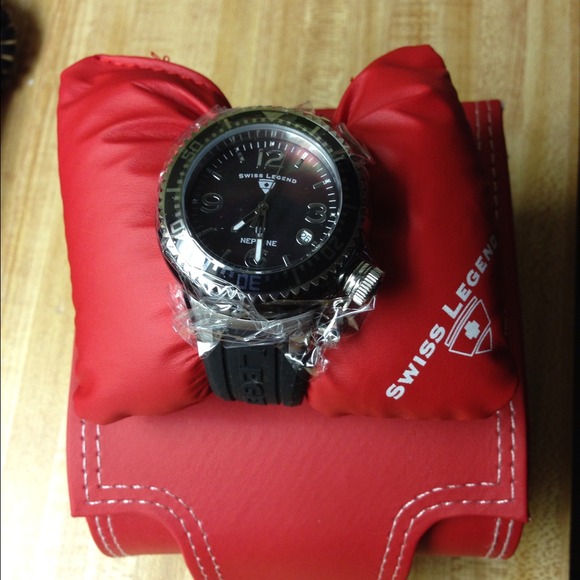 REDUCED!!!!! Ladies NEW Never worn sports watch