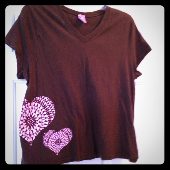 ❌ ❌ sold ❌ ❌ Brown Heart Shirt