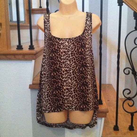 BOTH SOLD❤❤Animal Print High Low Summer Top