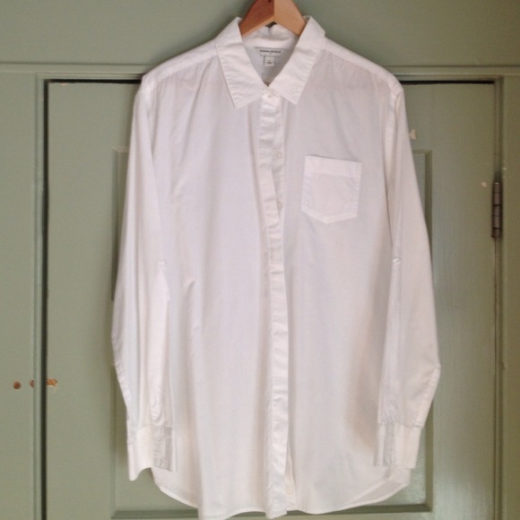 ❗Sold❗Tunic length Banana Republic button down. L