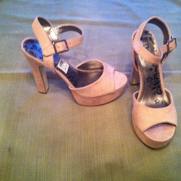 Nude heels
