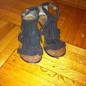 Brown suede fringy sandals
