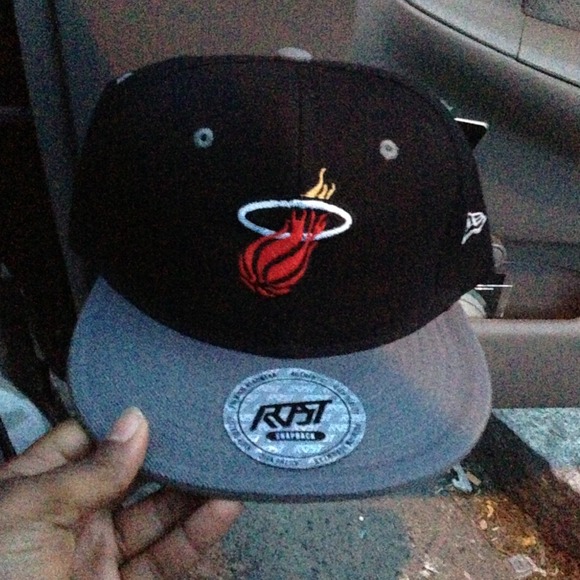 Black and grey SnapBack