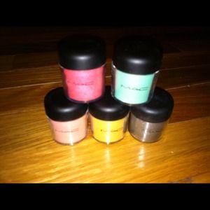 💥REDUCED💥🎨MAC PIGMENTS🎨NOT AUTHENTIC