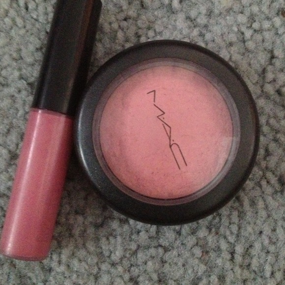 Mac danity blush & mac lipglass culture &lipgloss