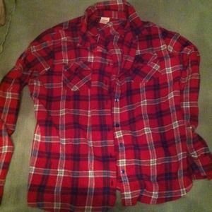 Xl target flannel would fit a med-l