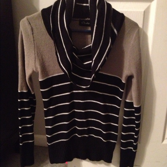 Striped droop neck sweater - Picture 1 of 1