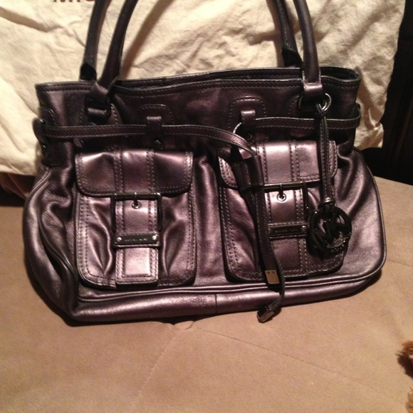 Reduced! Authentic Michael Kors gunmetal handbag!