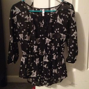 Quarter sleeve sheer Tunic