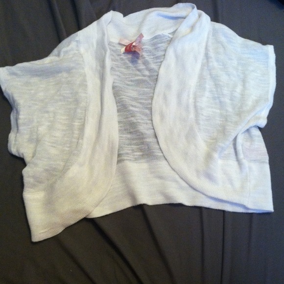 White over half top.