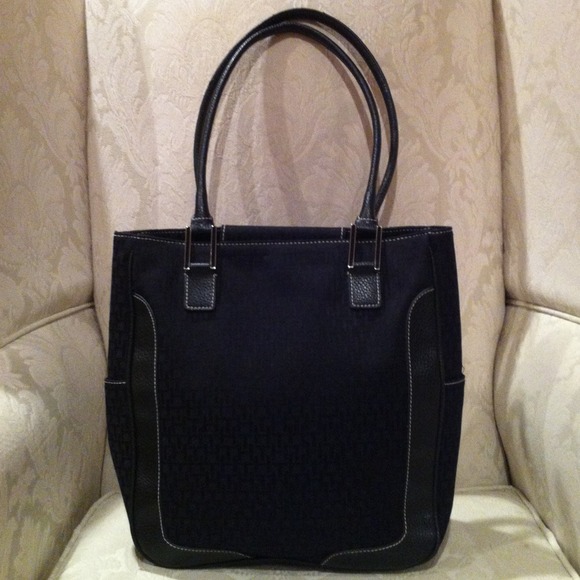 📛SOLD📛Tommy Hilfiger canvas tote
