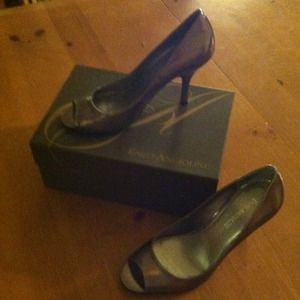 REDUCED!!! 4 inch peep toe pumps.
